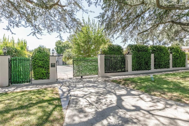 11063 White Oak Ave, Granada Hills, CA 91344 - view of gate