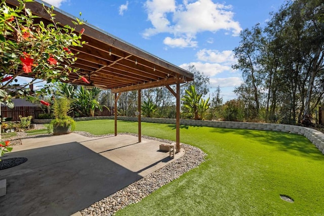 1161 Senwood Way, Fallbrook, CA 92028 - fenced backyard featuring a patio area