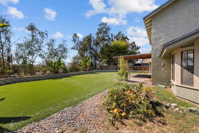 1161 Senwood Way, Fallbrook, CA 92028 - fenced backyard with a patio area