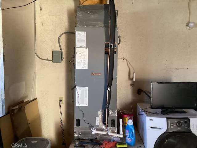 13489 Buggy Whip Ct, Victorville, CA 92392 - utility room featuring washer / dryer and heating unit