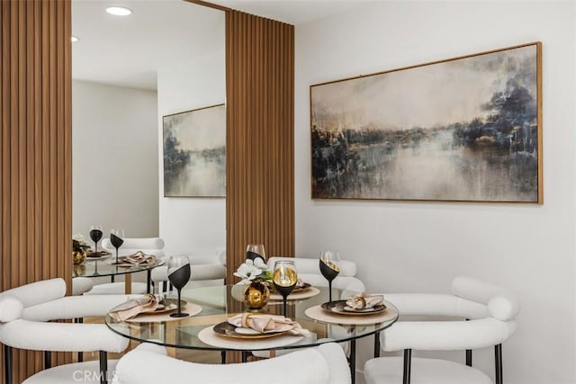 3253 San Amadeo Unit P, Laguna Woods, CA 92637 - dining space featuring recessed lighting