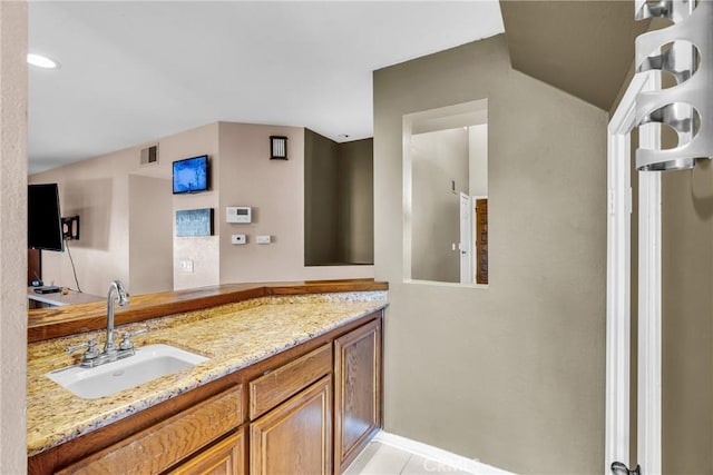 1549 Hillcrest Dr, Pomona, CA 91768 - bathroom with vanity and baseboards