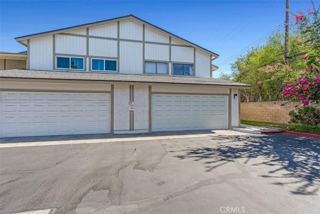675 S College Ave, Claremont, CA 91711 - view of front of property with an attached garage