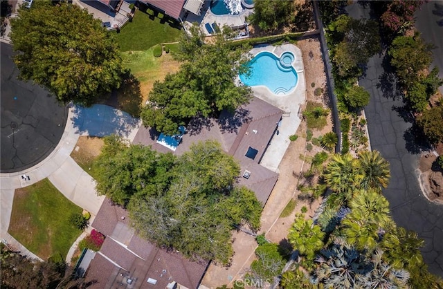 6157 Hillary Ct, Riverside, CA 92506 - bird's eye view of a pool