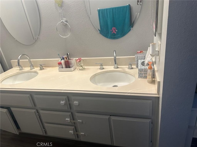 3539 Castaic, Riverside, CA 92501 - full bathroom featuring double vanity