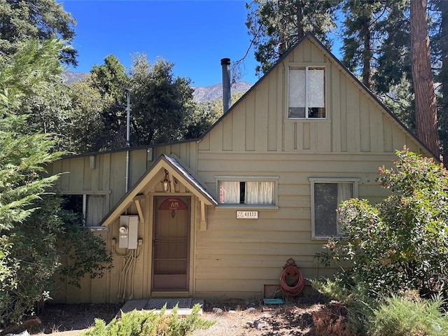 41132 Oak Dr, Forest Falls, CA 92339 - view of front of property with board and batten siding