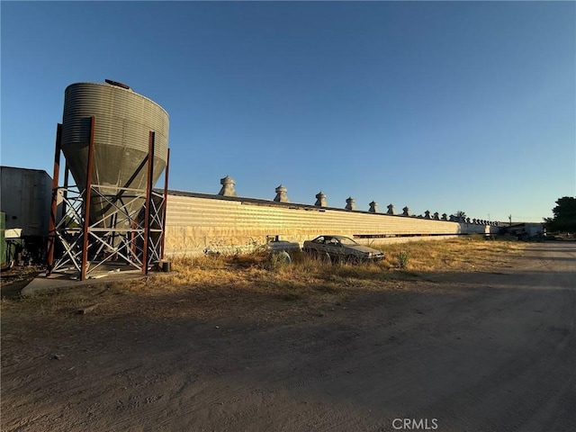 6535 Odonovan Rd, Creston, CA 93432 - view of yard with an outdoor structure