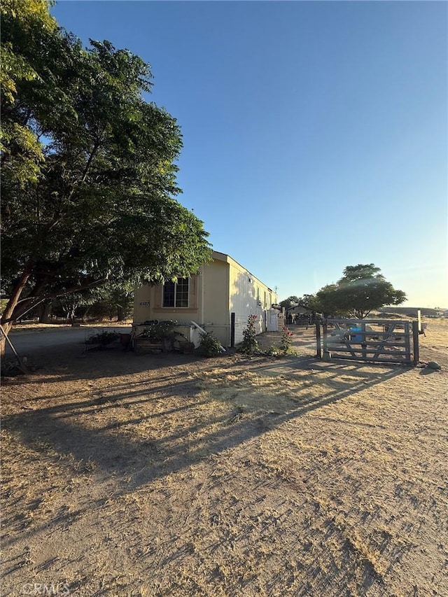6535 Odonovan Rd, Creston, CA 93432 - view of side of home