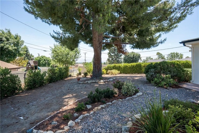 8652 Surrey Ln, Rancho Cucamonga, CA 91701 - view of yard