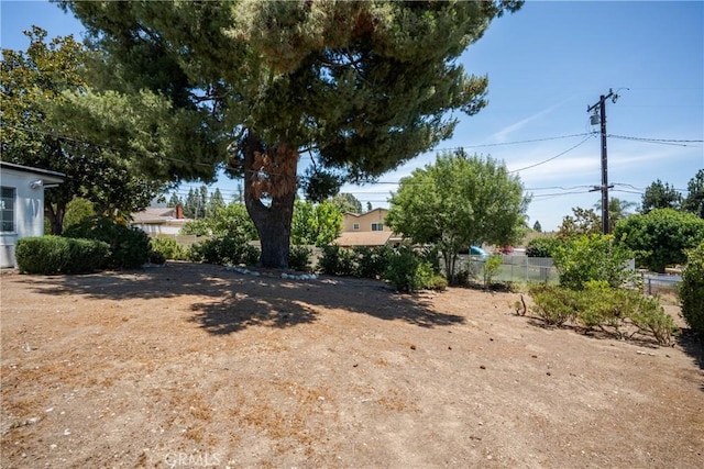 8652 Surrey Ln, Rancho Cucamonga, CA 91701 - view of yard