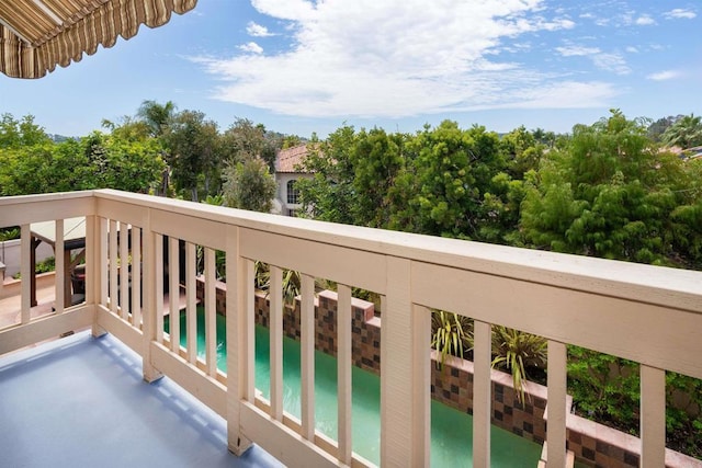 4883 Bradshaw Ct, San Diego, CA 92130 - balcony with view of pool area