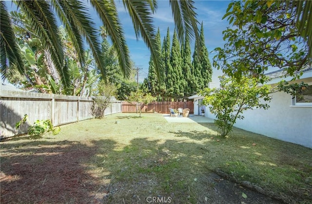 16271 Fairway Ln, Huntington Beach, CA 92649 - fenced backyard with a patio