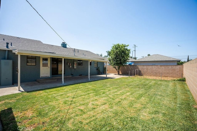 309 N Leland Ave, West Covina, CA 91790 - fenced backyard with a patio