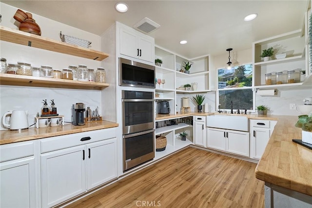 40630 Calle Torcida, Temecula, CA 92591 - pantry with a sink