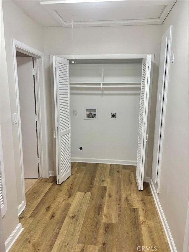 1521 S Pomona Ave Unit A23, Fullerton, CA 92832 - laundry room with attic access, hookup for an electric dryer, hookup for a washing machine, and light wood-style flooring