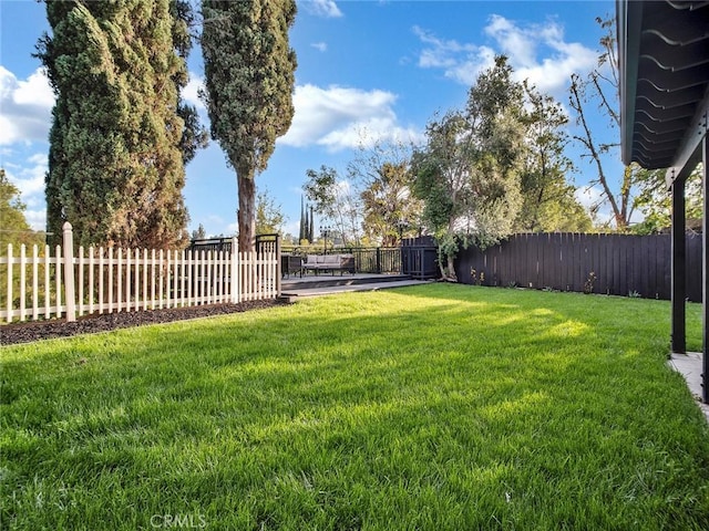 24100 Philiprimm St, Woodland Hills, CA 91367 - view of fenced backyard