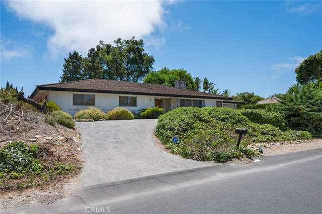 8 Coveview Dr, Rancho Palos Verdes, CA 90275 - ranch-style home with concrete driveway and a chimney