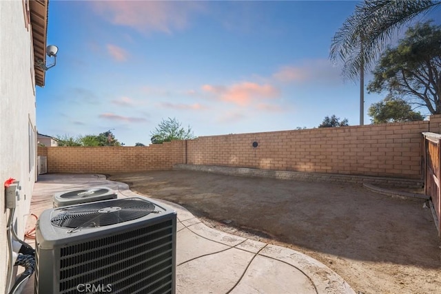 27132 Golden Field Ct, Moreno Valley, CA 92555 - fenced backyard with a patio