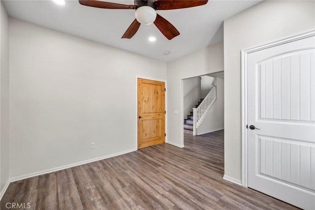 27132 Golden Field Ct, Moreno Valley, CA 92555 - empty room featuring wood finished floors, a ceiling fan, and recessed lighting