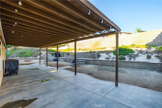2322 Carolyn Dr, Palmdale, CA 93551 - fenced backyard featuring a patio