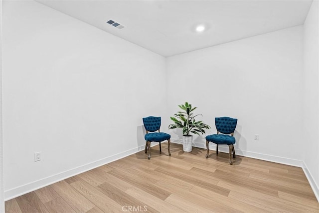 1505 Rivington, Irvine, CA 92612 - living area featuring light wood-style floors and recessed lighting