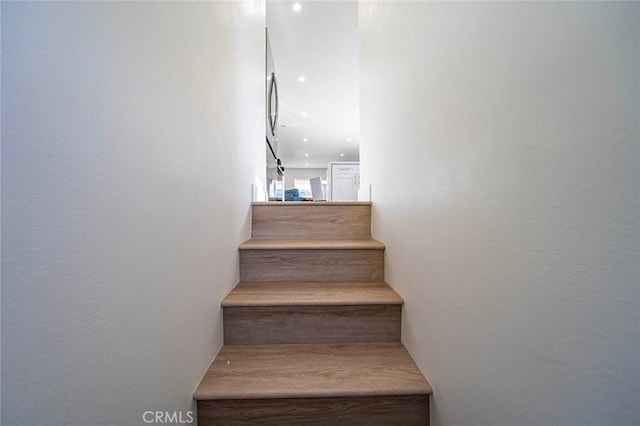 482 Mountain View St, Altadena, CA 91001 - view of stairs