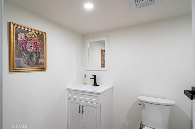 482 Mountain View St, Altadena, CA 91001 - bathroom with vanity and recessed lighting