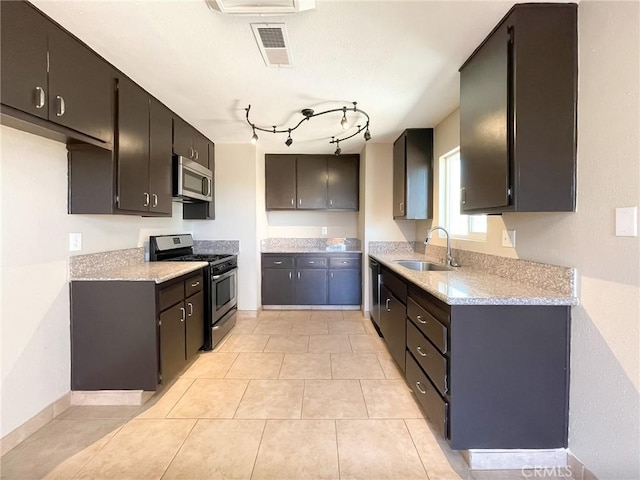 40205 162nd St E, Palmdale, CA 93591 - photo 6
