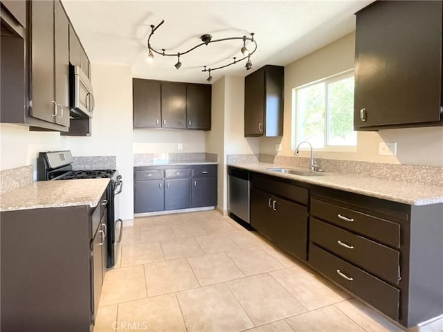 40205 162nd St E, Palmdale, CA 93591 - photo 7