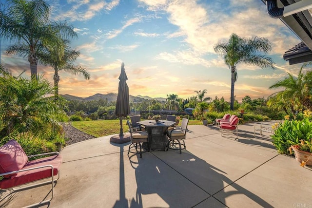 2027 Jenna Pl, Escondido, CA 92029 - view of patio / terrace with outdoor dining area and a mountain view