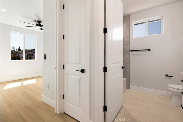 5909 Del Mar Ave, Paradise, CA 95969 - full bath with ceiling fan, healthy amount of natural light, wood finished floors, and recessed lighting