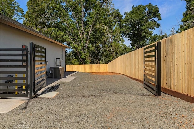 5909 Del Mar Ave, Paradise, CA 95969 - view of fenced backyard