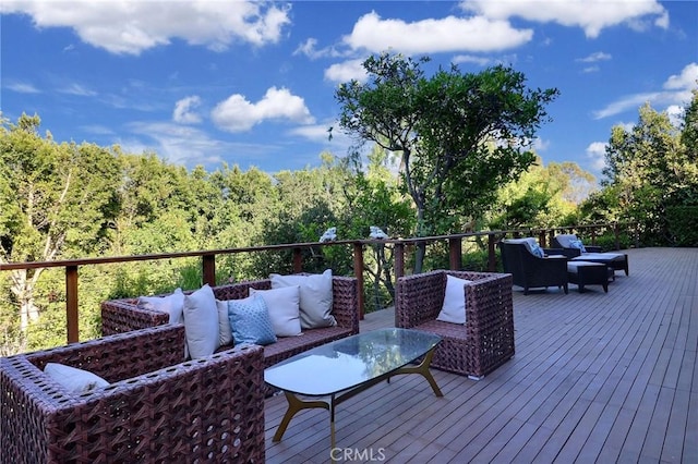 182 Denslow Ave, Los Angeles, CA 90049 - wooden terrace featuring an outdoor living space