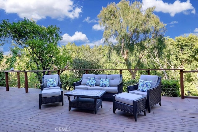 182 Denslow Ave, Los Angeles, CA 90049 - wooden terrace featuring an outdoor living space