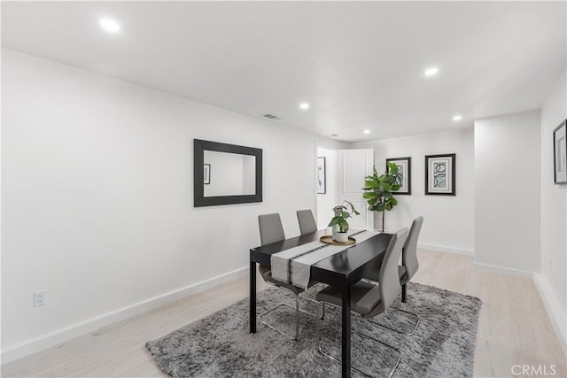 611 Griffith St, San Fernando, CA 91340 - dining room featuring recessed lighting and light wood finished floors