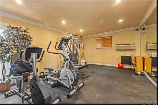 800 N Mollison Ave Unit 56, El Cajon, CA 92021 - workout room featuring crown molding, recessed lighting, and a wall mounted air conditioner
