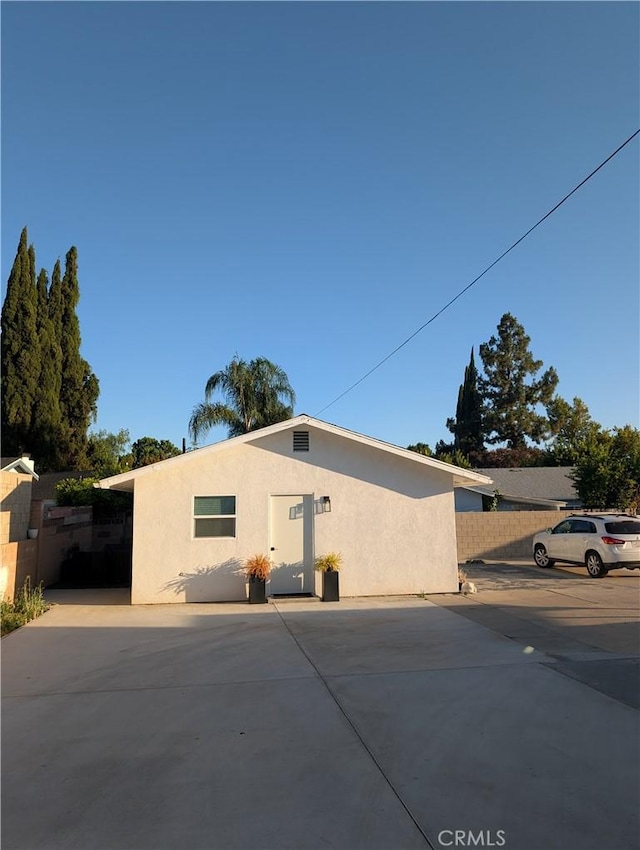 18134 Chase St, Northridge, CA 91325 - view of front of property with stucco siding