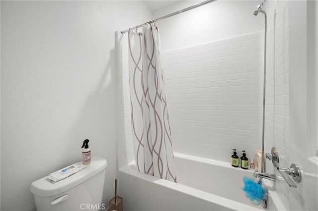 1742 Heywood St Unit C, Simi Valley, CA 93065 - full bath featuring toilet and shower / bathtub combination with curtain