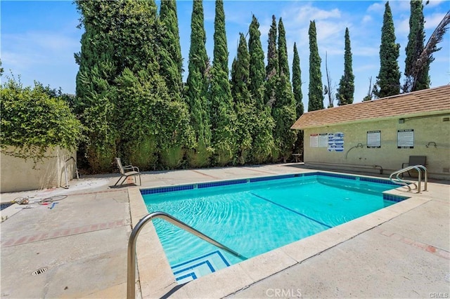 13080 Dronfield Ave Unit 13, Sylmar, CA 91342 - community pool with a patio