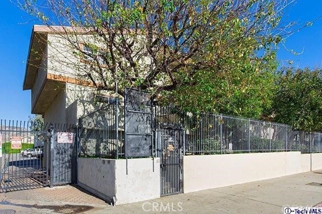 13080 Dronfield Ave Unit 13, Sylmar, CA 91342 - view of gate