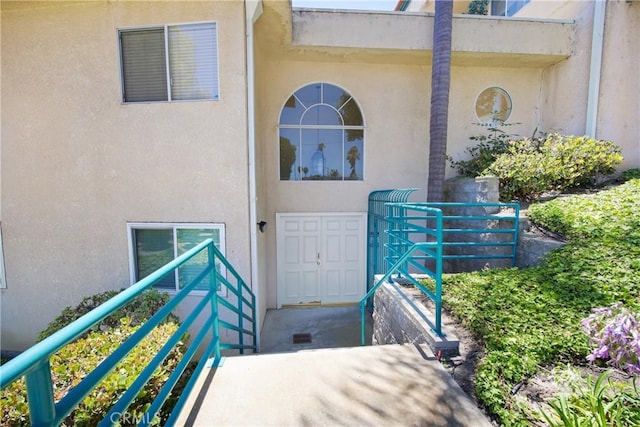 2222 S Mesa St Unit 8, San Pedro, CA 90731 - entrance to property with stucco siding