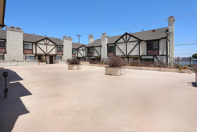 1419 W 179th St Unit 3, Gardena, CA 90248 - surrounding community featuring a residential view