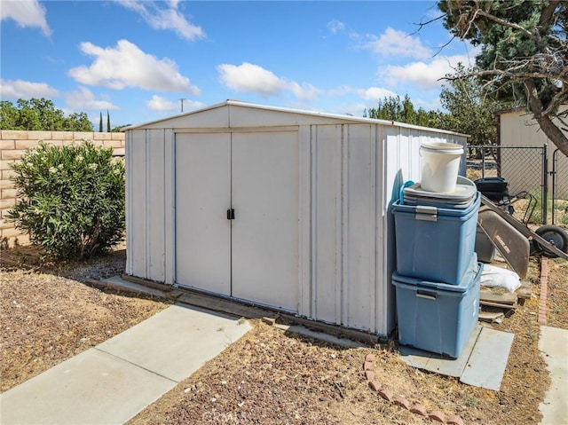 14719 Juniper St, Hesperia, CA 92345 - view of shed