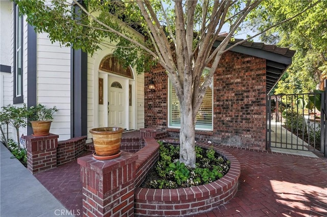 24901 Del Monte St, Laguna Hills, CA 92653 - view of patio featuring a gate