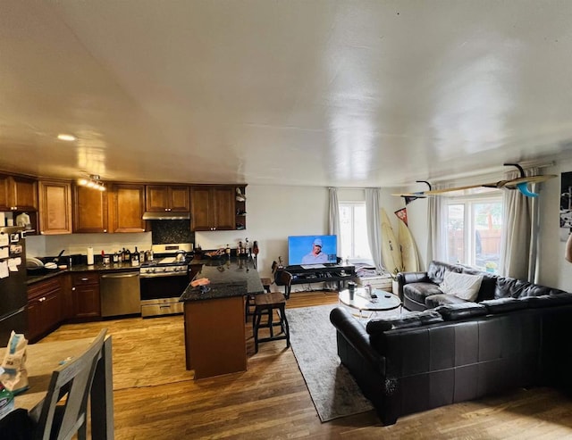 3943 Ingraham St, San Diego, CA 92109 - living room with wood finished floors