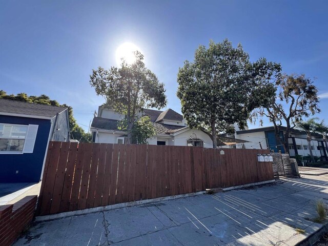 3943 Ingraham St, San Diego, CA 92109 - view of property exterior