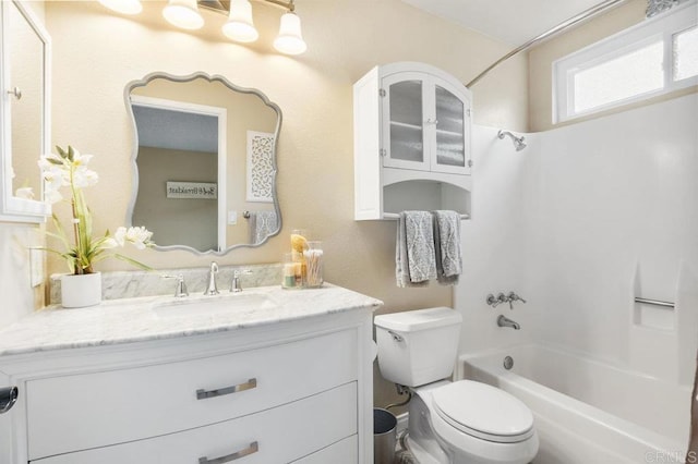 1772 Treseder Cir, El Cajon, CA 92019 - bathroom with vanity and bathing tub / shower combination