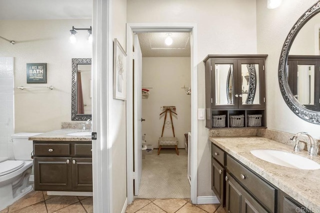 1772 Treseder Cir, El Cajon, CA 92019 - full bath featuring two vanities and tile patterned flooring