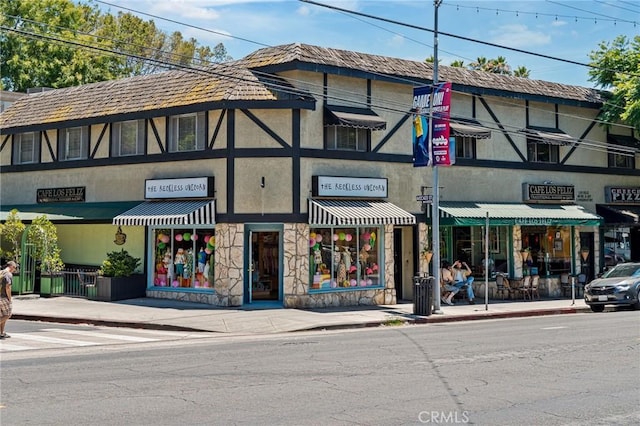 2531 N Commonwealth Ave, Los Angeles, CA 90027 - view of building exterior