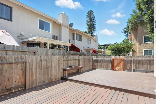 8373 Suntree Pl, San Diego, CA 92119 - wooden terrace with a fenced backyard